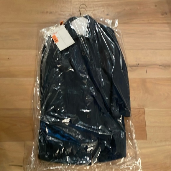 Banana Republic Fur Collared Coat. - Picture 2 of 8